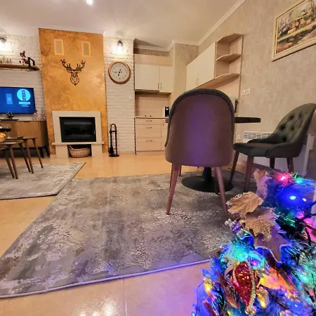 Deluxe Studio Grand Monastery Apartment *